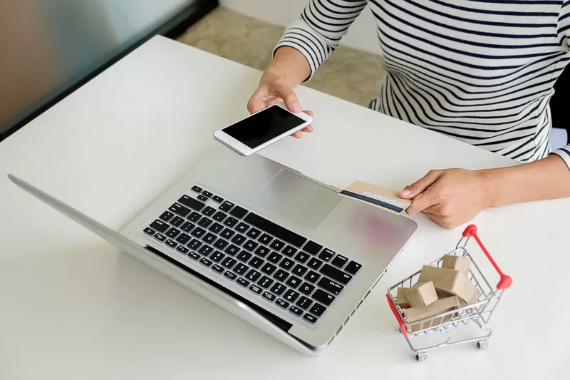 Vendas online: enfrente a crise migrando o seu negócio para o mundo virtual